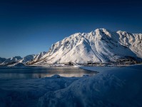 神马电影像做批注：把热度挤掉信息吗写清，再把导语拆两句（评论也能用）